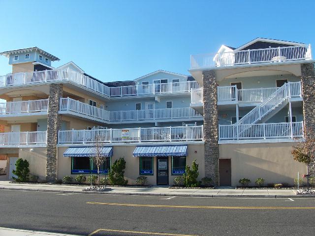 100 east 17th north wildwood rentals with pools