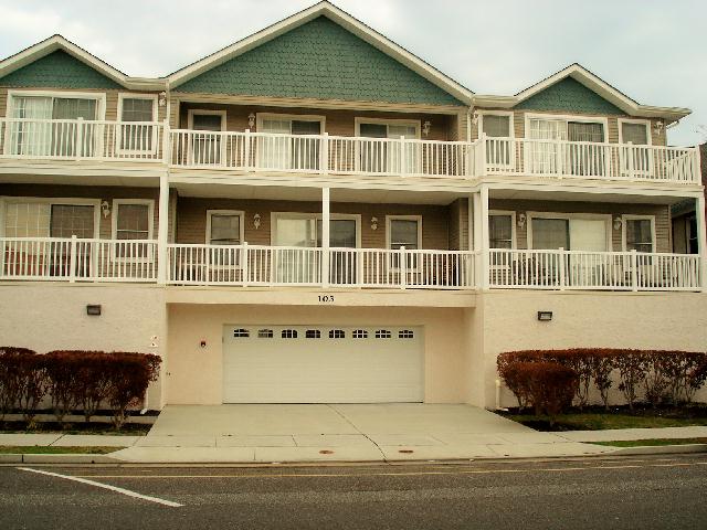 Wildwood Summer Rentals - North Wildwood Summer Rentals - Wildwood Crest Summer Rentals - Rent in Wildwood, North Wildwood and Wildwood Crest for weekly, monthly, seasonal and weekend vacation rentals plus real estate information for buying, and selling homes, condos, vacation and investment properties in and around Wildwood, North Wildwood and Wildwood Crest plus events, attractions, restaurants, campgrounds, golfing information, accommodations and activities in this seashore area.