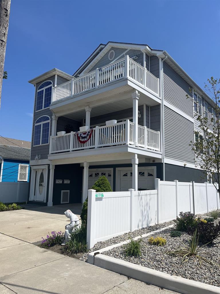 115 WEST SPICER AVENUE UNIT 2 WILDWOOD SUMMER VACATION RENTALS at