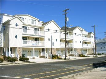 wildwood-summer-vacation-rentals_wildwood-new-jersey-summer-beach-rentals_island-realty-group_wildwoodrents