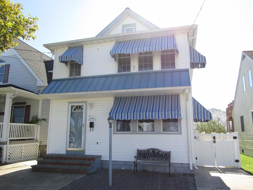 1603 ATLANTIC AVENUE #2 - NORTH WILDWOOD SUMMER VACATION RENTAL -  4 bedroom, 1 bath vacation home located in North Wildwood. Home sleeps 10 people: 3 queen, 4 twin. Full kitchen has fridge, range, dishwasher, icemaker, disposal, microwave, toaster, coffeemaker and blender. Amenities include central a/c, outside shower, grill, washer/dryer and wifi. No off street parking. North Wildwood Rentals, Wildwood Rentals, Wildwood Crest Rentals and Diamond Beach Rentals in all price ranges for weekly, monthly, seasonal and weekend vacation rentals plus Wildwood real estate sales of homes, condos, vacation and investment properties in and around Wildwood New Jersey. We offer over 400 properties plus exclusive vacation homes so you can book the shore rental of your choice online and guarantee your vacation at the Shore. Rent with confidence at Island Realty Group!