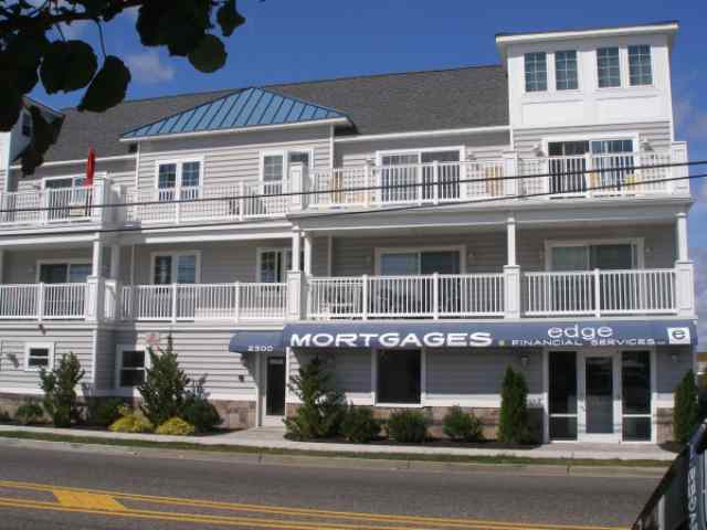 Wildwood Summer Rentals - North Wildwood Summer Rentals - Wildwood Crest Summer Rentals - Rent in Wildwood, North Wildwood and Wildwood Crest for weekly, monthly, seasonal and weekend vacation rentals plus real estate information for buying, and selling homes, condos, vacation and investment properties in and around Wildwood, North Wildwood and Wildwood Crest plus events, attractions, restaurants, campgrounds, golfing information, accommodations and activities in this seashore area.