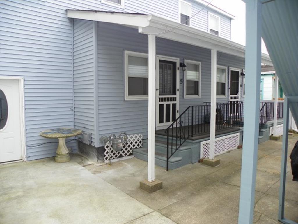 238 EAST MONTGOMERY AVENUE – UNIT 5 - WILDWOOD MONTHLY & SEASONAL SUMMER VACATION RENTALS at WILDWOODRENTS.COM - Three bedroom, one bath cottage located 2 blocks from the beach and boardwalk. Home has a full kitchen with range, fridge, microwave, toaster, coffee maker. Sleeps 6: 3 full. Amenities include window a/c, ceiling fans, outdoor shower, gas bbq, wifi, and deck. Wildwood Rentals, North Wildwood Rentals, Wildwood Crest Rentals and Diamond Beach Rentals in all price ranges for weekly, monthly, seasonal and weekend vacation rentals plus Wildwood real estate sales of homes, condos, vacation and investment properties in and around Wildwood New Jersey. We offer over 400 properties plus exclusive vacation homes so you can book the shore rental of your choice online and guarantee your vacation at the Shore. Rent with confidence at Island Realty Group! Visit www.wildwoodrents.com to book online or call our office at 609.522.4999. Our office at 1701 New Jersey Avenue in North Wildwood is open 7 days a week!