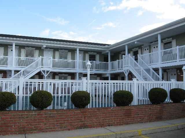 2409 CENTRAL AVENUE #203 - Two bedroom, one bath condo located in North Wildwood. Unit offers a full kitchen with range, fridge, microwave, toaster, coffeemaker. Sleeps 6; queen, 2 twin, and full sleep sofa. Amenities include central a/c, pool, one car off street parking. Wildwood Rentals, North Wildwood Rentals, Wildwood Crest Rentals and Diamond Beach Rentals in all price ranges for weekly, monthly, seasonal and weekend vacation rentals plus Wildwood real estate sales of homes, condos, vacation and investment properties in and around Wildwood New Jersey. We offer over 400 properties plus exclusive vacation homes so you can book the shore rental of your choice online and guarantee your vacation at the Shore. Rent with confidence at Island Realty Group!