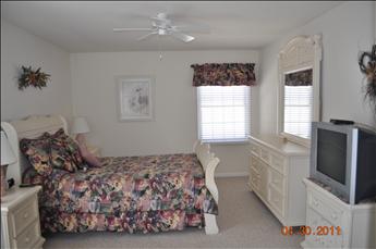 300 EAST LEAMING AVENUE - LEAMING AVENUE CONDOS - Wildwood Rentals at Island Realty Group, Wildwood Realtors offering information for Buying and Renting Wildwood Real Estate such as North Wildwood Homes and Condos for Sale and rent, Wildwood homes and Condos for Sale and rent, Wildwood Crest Homes and Condos for Sale and rent, Diamond Beach Homes and Condos for Sale and rent  plus Wildwood Vacation Rentals, North Wildwood Vacation Rentals, Wildwood Crest Vacation Rentals and Diamond Beach Vacation Rentals and also information for renting, dining, having fun  and staying in Wildwood New Jersey.