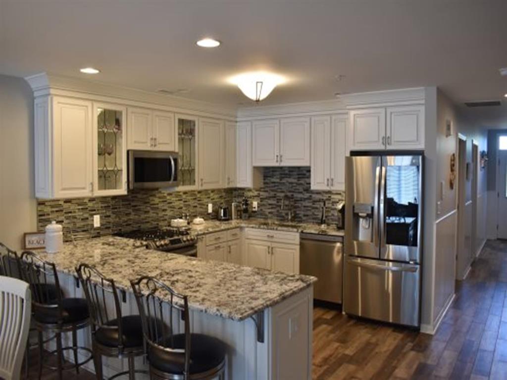 Visual Reference: 301 East Rochester Avenue Diamond View Condos 106