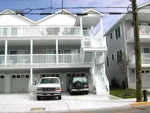 Wildwood Summer Rentals - North Wildwood Summer Rentals - Wildwood Crest Summer Rentals - Rent in Wildwood, North Wildwood and Wildwood Crest for weekly, monthly, seasonal and weekend vacation rentals plus real estate information for buying, and selling homes, condos, vacation and investment properties in and around Wildwood, North Wildwood and Wildwood Crest plus events, attractions, restaurants, campgrounds, golfing information, accommodations and activities in this seashore area.