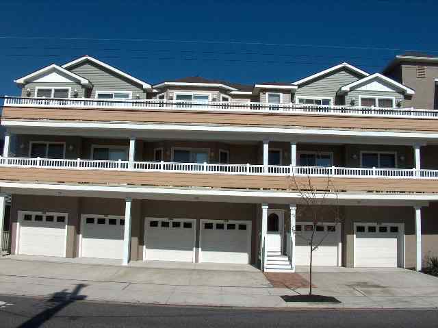 Wildwood Summer Rentals - North Wildwood Summer Rentals - Wildwood Crest Summer Rentals - Rent in Wildwood, North Wildwood and Wildwood Crest for weekly, monthly, seasonal and weekend vacation rentals plus real estate information for buying, and selling homes, condos, vacation and investment properties in and around Wildwood, North Wildwood and Wildwood Crest plus events, attractions, restaurants, campgrounds, golfing information, accommodations and activities in this seashore area.