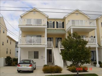 Wildwood Summer Rentals - North Wildwood Summer Rentals - Wildwood Crest Summer Rentals - Rent in Wildwood, North Wildwood and Wildwood Crest for weekly, monthly, seasonal and weekend vacation rentals plus real estate information for buying, and selling homes, condos, vacation and investment properties in and around Wildwood, North Wildwood and Wildwood Crest plus events, attractions, restaurants, campgrounds, golfing information, accommodations and activities in this seashore area.