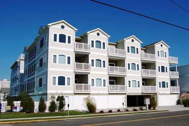 Wildwood Summer Rentals - North Wildwood Summer Rentals - Wildwood Crest Summer Rentals - Rent in Wildwood, North Wildwood and Wildwood Crest for weekly, monthly, seasonal and weekend vacation rentals plus real estate information for buying, and selling homes, condos, vacation and investment properties in and around Wildwood, North Wildwood and Wildwood Crest plus events, attractions, restaurants, campgrounds, golfing information, accommodations and activities in this seashore area.