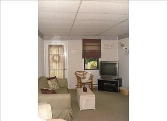 411 EAST 12TH AVENUE - CANDLESTICK CONDOS -  WILDWOOD SUMMER VACATION RENTALS - WILDWOODRENTS -  ISLAND REALTY GROUP