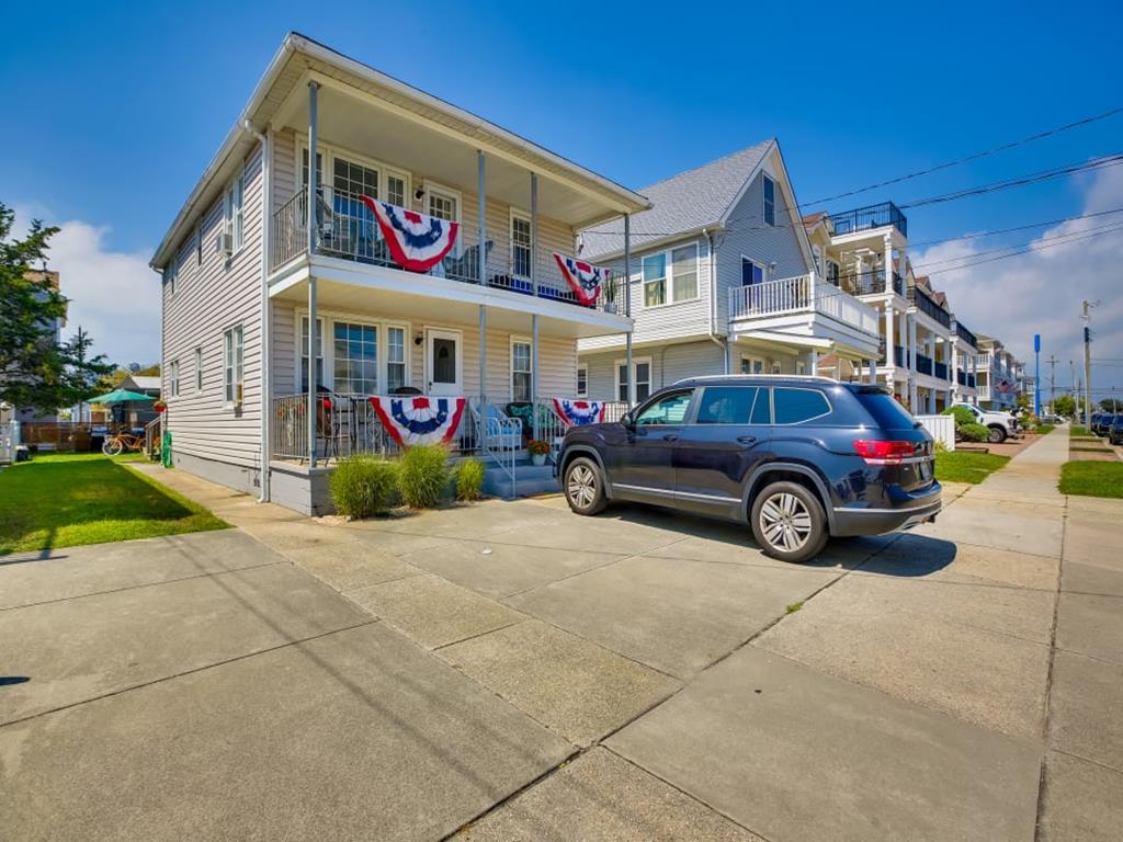 420 EAST 11TH AVENUE  UNIT 1 - NORTH WILDWOOD PET-FRIENDLY SUMMER VACATION RENTALS at WILDWOODRENTS.COM managed by ISLAND REALTY GROUP - PET-FRIENDLY 3 bedroom, 3 bath home located one block from the beach in North Wildwood. Home offers a full kitchen with range fridge, microwave, toaster and coffeemaker. Sleep 8; 3 queen and queen sleep sofa Amenities include window a/c, wifi, 2 car off street parking, outside shower, gas grill. Home is a FRIDAY-FRIDAY rental. North Wildwood Rentals, Wildwood Rentals, Wildwood Crest Rentals and Diamond Beach Rentals in all price ranges for weekly, monthly, seasonal and weekend vacation rentals plus Wildwood real estate sales of homes, condos, vacation and investment properties in and around Wildwood New Jersey. We offer over 400 properties plus exclusive vacation homes so you can book the shore rental of your choice online and guarantee your vacation at the Shore. Rent with confidence at Island Realty Group! Visit www.wildwoodrents.com to book online or call our office at 609.522.4999. Our office at 1701 New Jersey Avenue in North Wildwood is open 7 days a week!