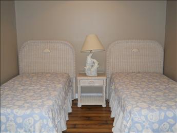 REGENCY TOWERS CONDOMINIUMS - REGENCY RENTALS IN NORTH WILDWOOD, ISLAND REALTY GROUP