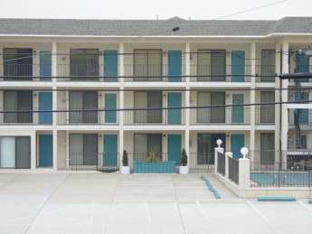 Wildwood Summer Rentals - North Wildwood Summer Rentals - Wildwood Crest Summer Rentals - Rent in Wildwood, North Wildwood and Wildwood Crest for weekly, monthly, seasonal and weekend vacation rentals plus real estate information for buying, and selling homes, condos, vacation and investment properties in and around Wildwood, North Wildwood and Wildwood Crest plus events, attractions, restaurants, campgrounds, golfing information, accommodations and activities in this seashore area.