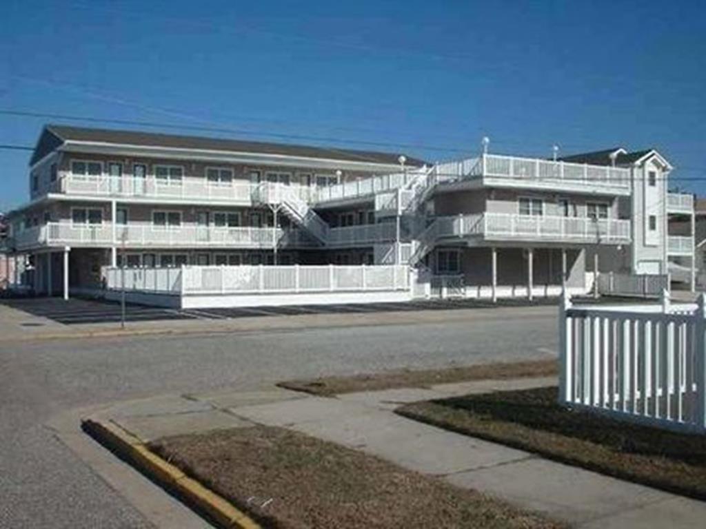 711 OCEAN AVENUE - FLYING DUTCHMAN #104 - NORTH WILDWOOD SUMMER VACATION RENTALS WITH POOLS - 1 bedroom, 1 bath condo at the Flying Dutchman in North Wildwood. Condo has a kitchen with stovetop, fridge, microwave, blender, toaster, coffeemaker. Sleeps 4; queen bed, queen sleep sofa. Amenities include pool, central a/c, coin op washer/dryer, wifi, one car off street parking. North Wildwood Rentals, Wildwood Rentals, Wildwood Crest Rentals and Diamond Beach Rentals in all price ranges for weekly, monthly, seasonal and weekend vacation rentals plus Wildwood real estate sales of homes, condos, vacation and investment properties in and around Wildwood New Jersey. We offer over 400 properties plus exclusive vacation homes so you can book the shore rental of your choice online and guarantee your vacation at the Shore. Rent with confidence at Island Realty Group! Visit www.wildwoodrents.com to book online or call our office at 609.522.4999. Our office at 1701 New Jersey Avenue in North Wildwood is open 7 days a week!