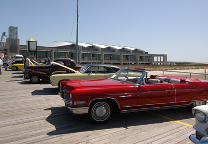 WILDWOOD CAR SHOW WEEKEND RENTALS -  Rent in Wildwood, North Wildwood and Wildwood Crest for weekly, monthly, seasonal and weekend vacation rentals plus real estate information for buying, and selling homes, condos, vacation and investment properties in and around Wildwood, North Wildwood and Wildwood Crest plus events, attractions, restaurants, campgrounds, golfing information, accommodations and activities in this seashore area.